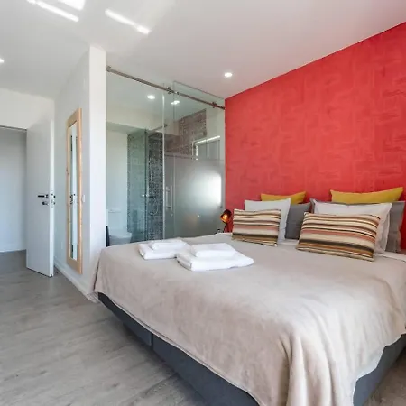Homestay Malpique Heated Pool & Jacuzzi Guest House *