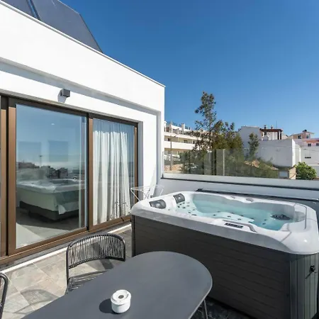 Malpique Heated Pool & Jacuzzi Guest House Homestay