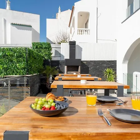 Malpique Heated Pool & Jacuzzi Guest House Homestay *