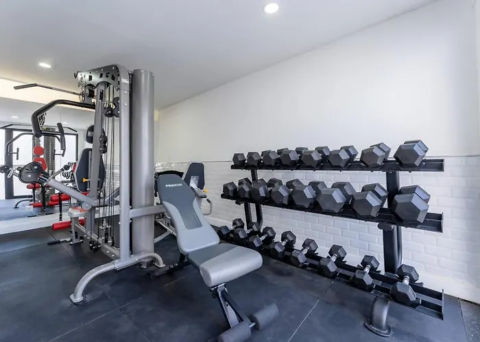 Malpique Heated Pool & Jacuzzi