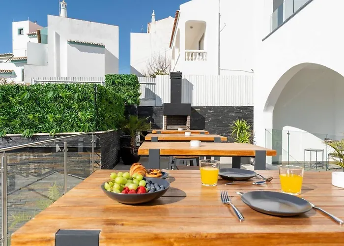 Malpique Heated Pool & Jacuzzi Homestay szállás *