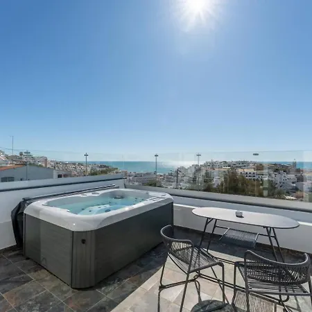 Malpique Heated Pool & Jacuzzi * Albufeira