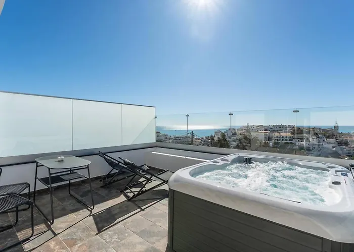 民宿 Malpique Heated Pool & Jacuzzi