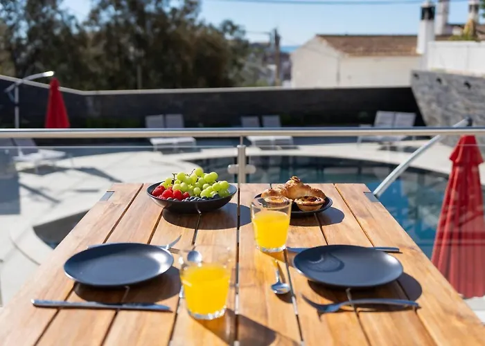 民宿 Malpique Heated Pool & Jacuzzi *